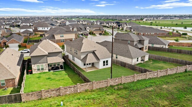 Building Photo - 21215 Catalina Palm Dr