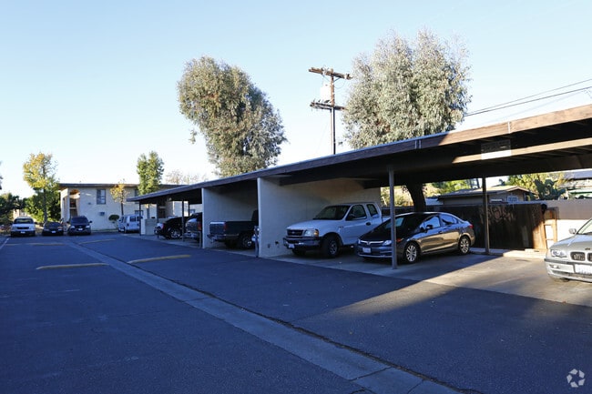 Building Photo - 10560 Haddon Ave
