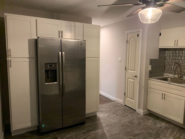 Building Photo - Arnold 1 bedroom pet friendly with shared ...