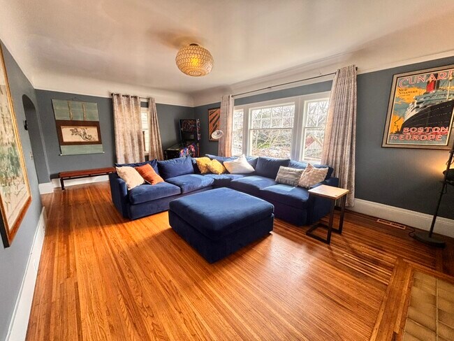 Living Room - 238 Mather St