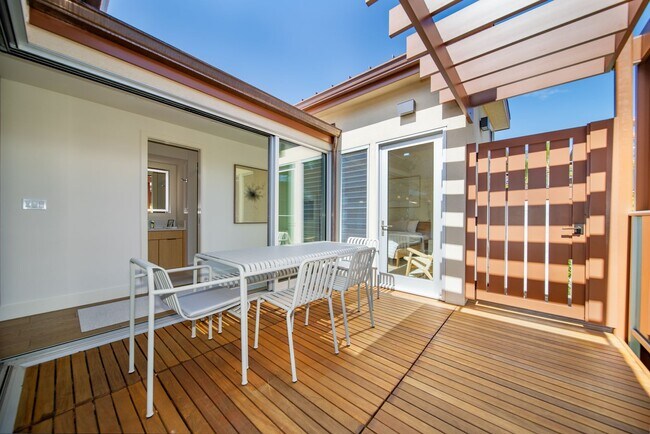 Foto del edificio - Modern Elegancy at Makali'i in Wailea – Finely Furnished 3 Bedrooms / 3 Bathrooms