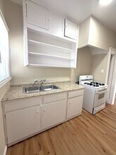Building Photo - 2120-2124 Linden Ave