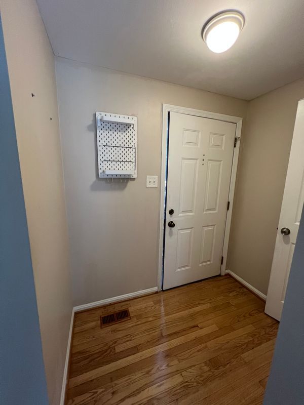 Foto del edificio - 129 Lamont Ln