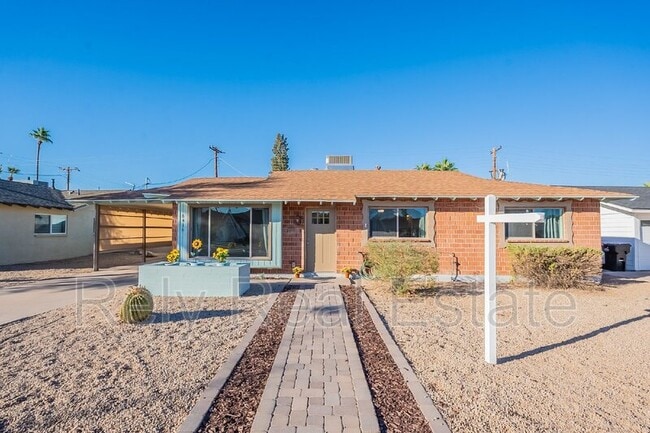 Building Photo - 8416 E Rancho Vista Dr