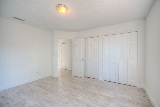 Building Photo - 14610 Astina Way