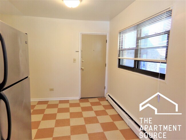 Foto del edificio - 1644 W Sherwin Ave