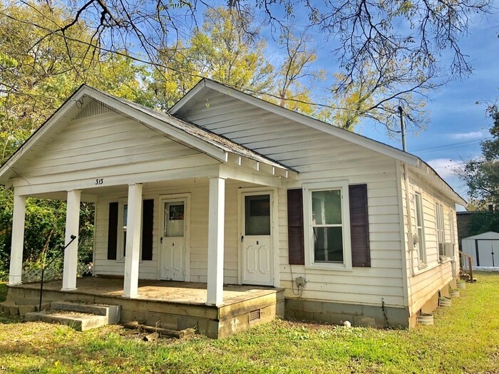 Primary Photo - 313 S Locust Ave