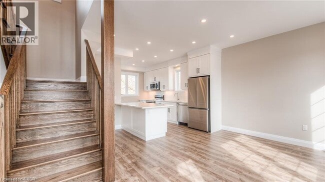 Building Photo - 1436 Franklin Blvd