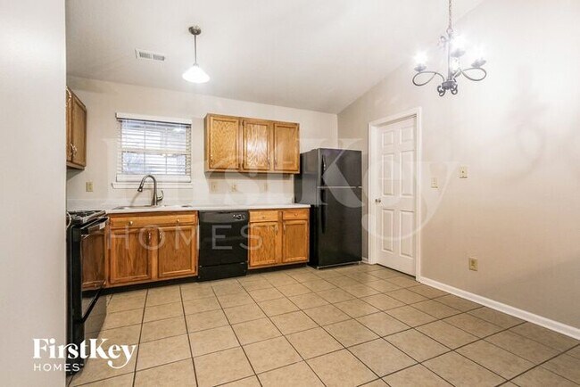 Building Photo - 6159 Pinnacle Blvd