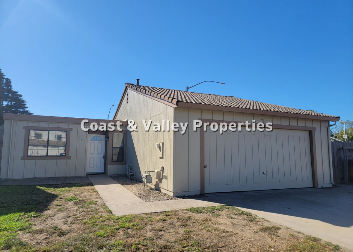 Primary Photo - Beautiful Salinas Home for RENT!!!