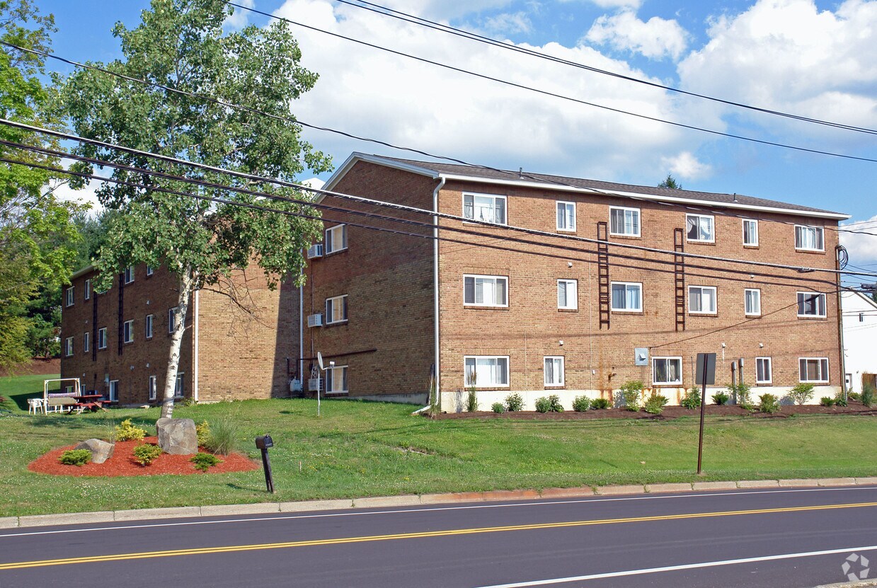 Primary Photo - 2601 Columbia Dr