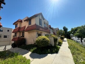 Building Photo - 27667 Ironstone Dr