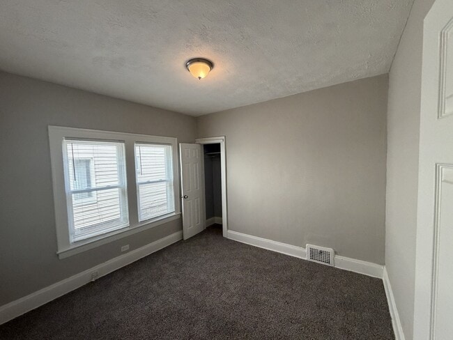 Building Photo - 3346 E 134th St