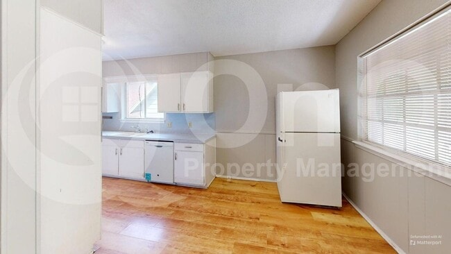 Building Photo - 3105 Conejos Dr