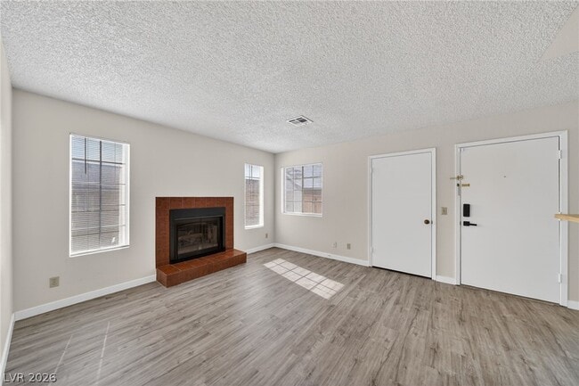Building Photo - 2702 Alicialynn Way