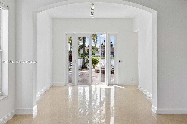 Foto del edificio - 926 Marina Dr