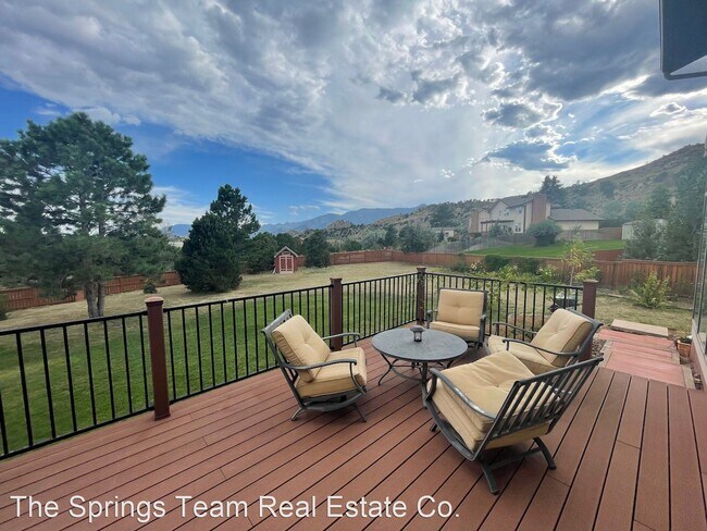 Foto del edificio - 5 br, 4 bath House - 2435 Stoneridge Drive