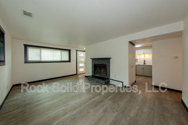 Foto del edificio - 312 E 27th St