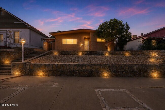 Foto del edificio - 2413 Copper Ave