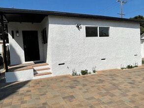 Building Photo - 5-135 S Grand Ave