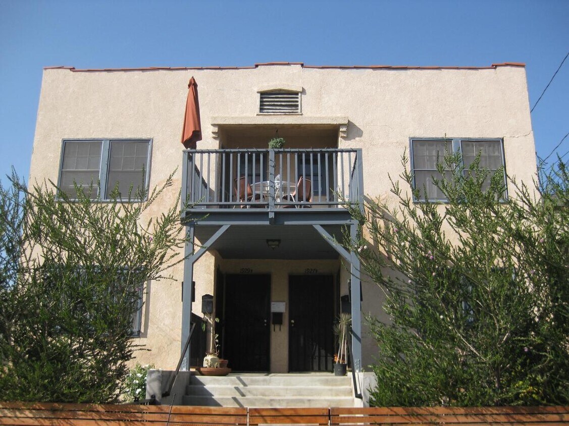Foto principal - 1927 Santa Ynez St