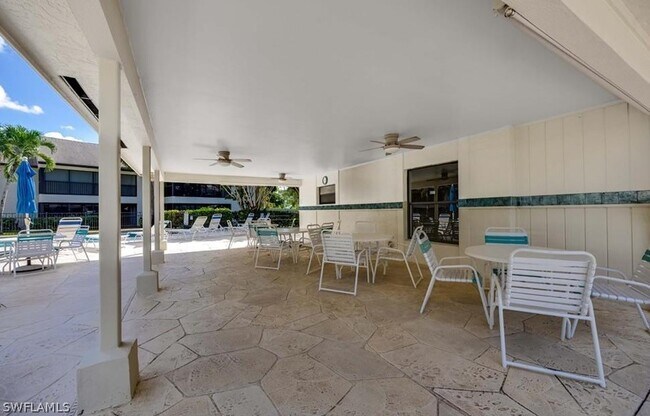 Foto del edificio - 1810 Kings Lake Blvd
