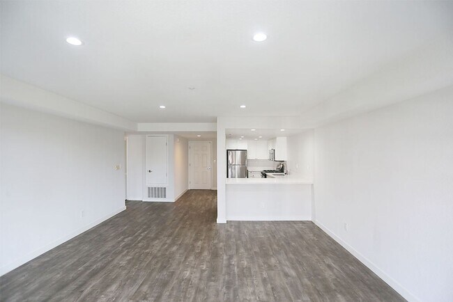 Building Photo - OPEN HOUSE: Sunday, (1/21) 2:40pm-3:00pm F...
