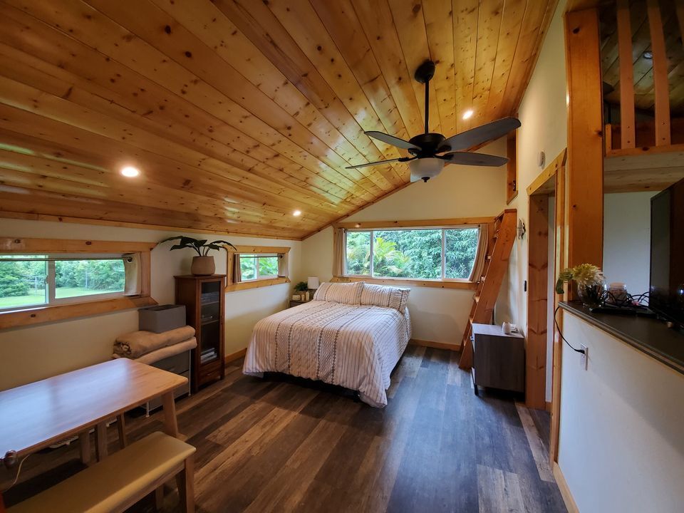 Primary Photo - 995 Ainalako Rd