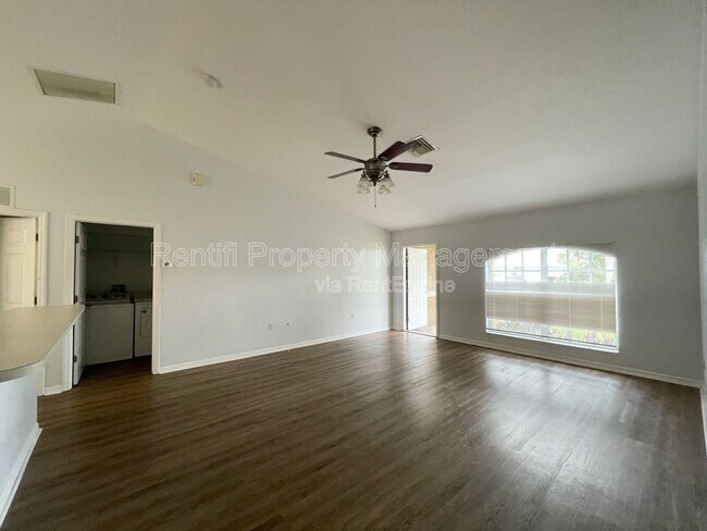 Foto del edificio - 11495 Forest Mere Dr