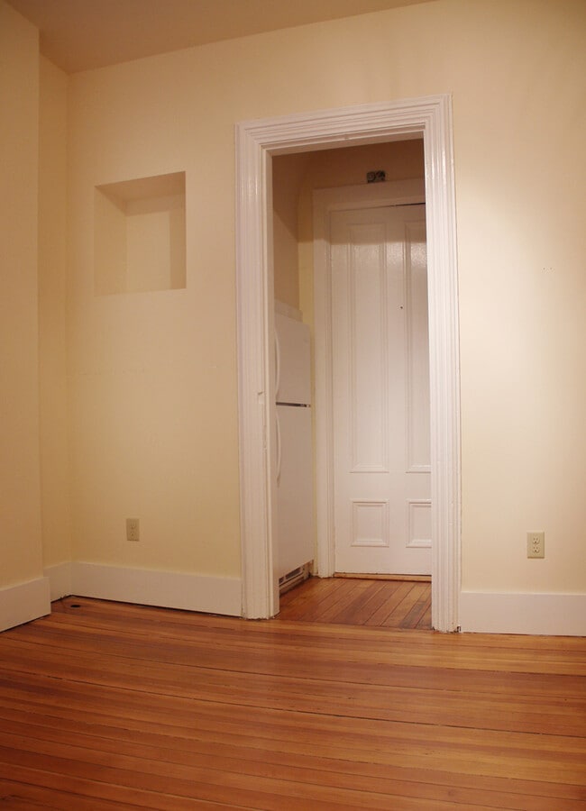 Building Photo - 51 N Union St