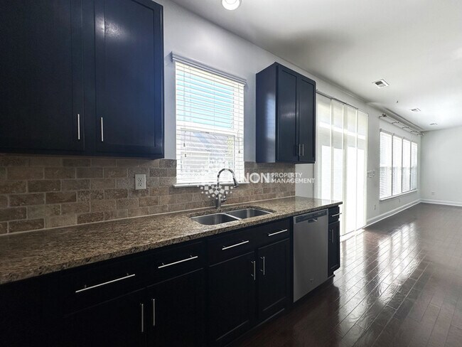 Foto del edificio - 4 Bedroom 2.5 Bathroom in Indian Trail