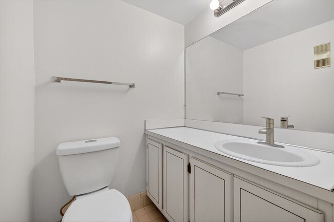 Foto del edificio - 3100 W Rolling Hills Cir