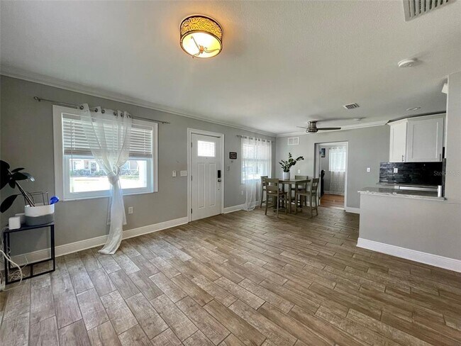 Foto del edificio - 4429 Lanier Dr
