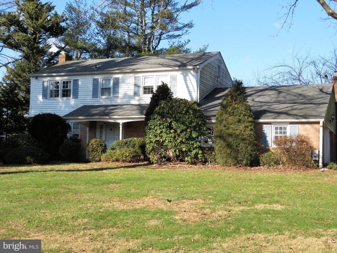Foto principal - 121 W Wissahickon Ave