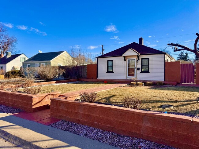 Move-In Ready 4BR Home with Finished Basement, Flex Space & Large Yard - Move-In Ready 4BR Home with Finished Basement, Flex Space & Large Yard