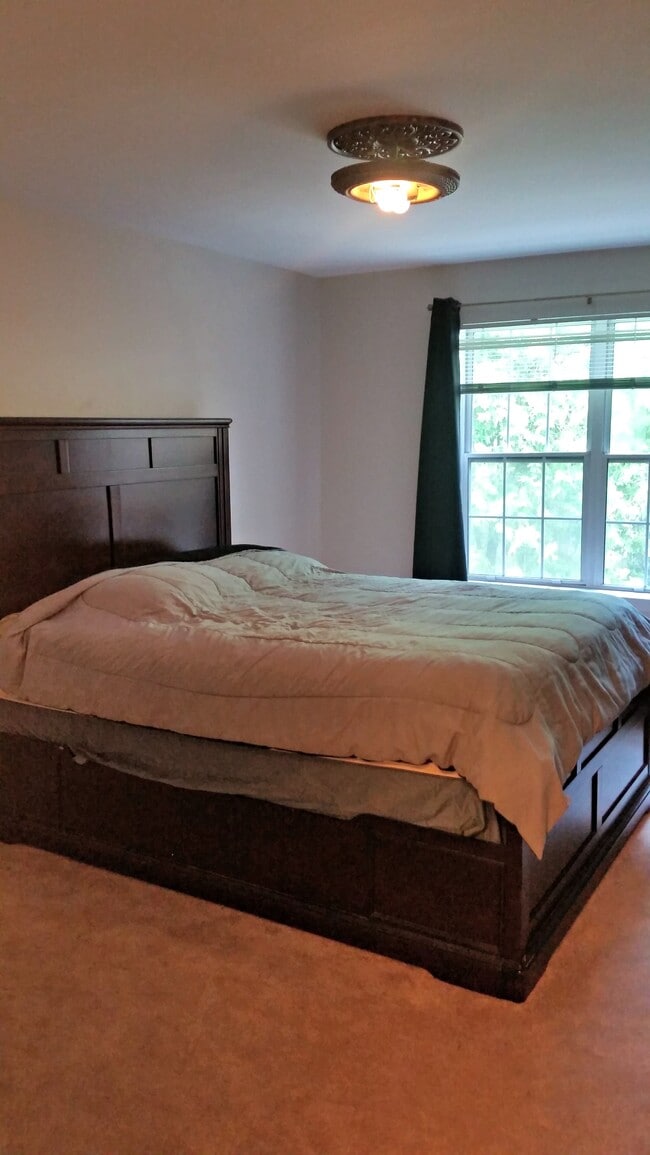 Bedroom - 130 North Kensico Avenue