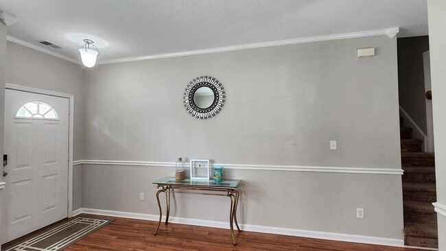 Building Photo - 440 Garcia Dr