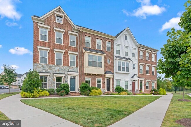 Foto del edificio - 5284 Ridgeview Retreat Dr