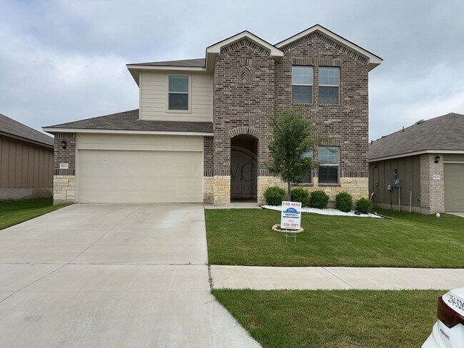 Building Photo - 9611 Murandy Dr