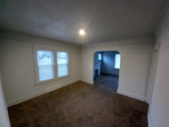 Building Photo - 14849 Lesure St