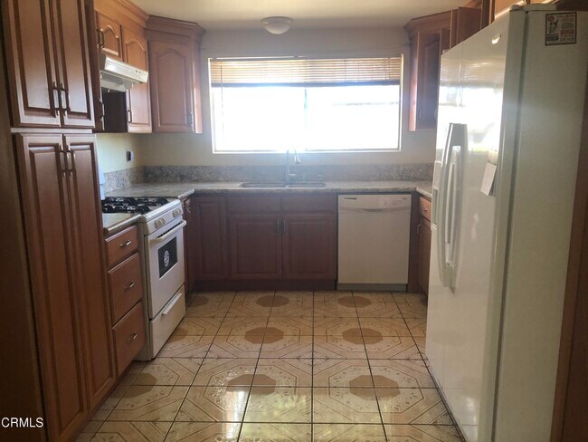 Building Photo - 4255 San Simeon Dr