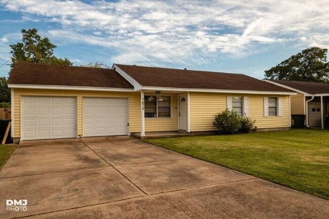 Building Photo - 7670 Homer Dr