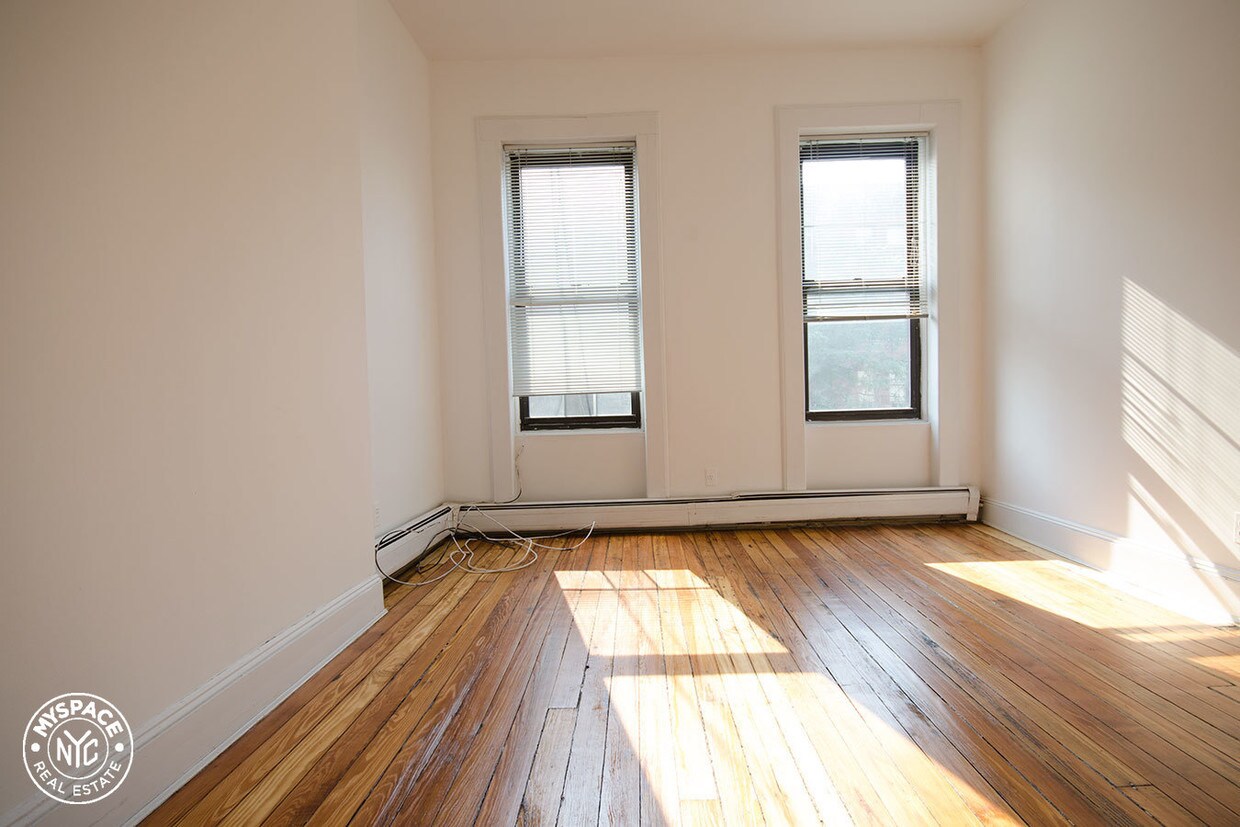 Primary Photo - 809 Classon Ave