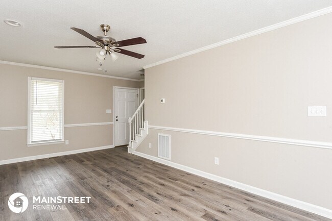 Building Photo - 7210 Justin Dr