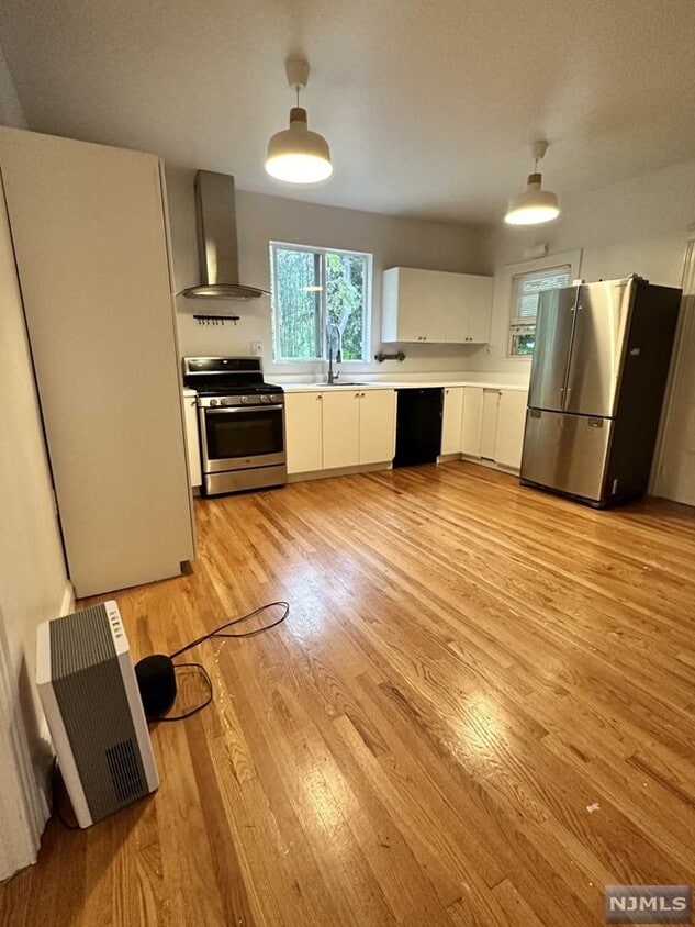 2 Huyler Ave, Tenafly, NJ 07670 Townhome Rentals in Tenafly NJ