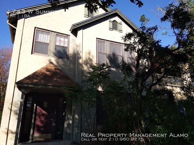 Building Photo - 1743 W Summit Ave