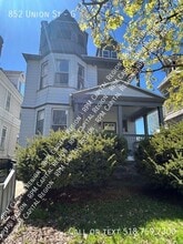 Building Photo - 852 Union St
