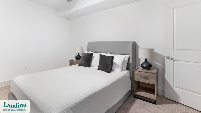 Building Photo - 777 Preston St