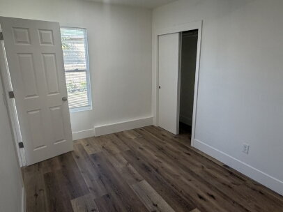 Building Photo - Move-In Special! DUPLEX, 3-Bedroom Home with Large Fenced Yard