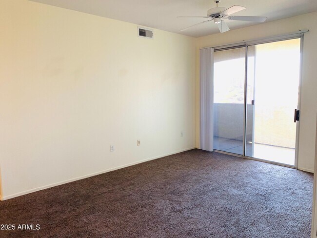 Foto del edificio - 3302 N 7th St